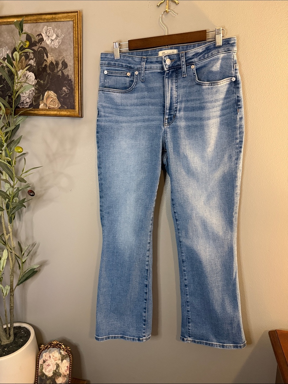 Madewell Mid-Rise Kick Out Jeans Size 32 Medium Wash Cropped Kick Flare - Picture 3 of 8